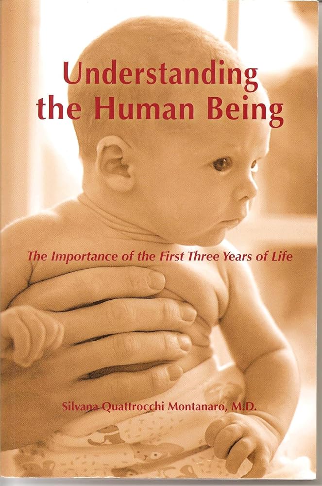 capa do livro "Understanding the Human Being", a importância dos primeiros três anos de vida, de Silvana Montanaro, com um bebé.